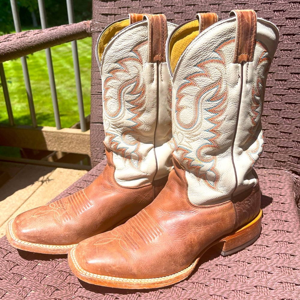 Nocona Western boots Chestnut foot, cream top